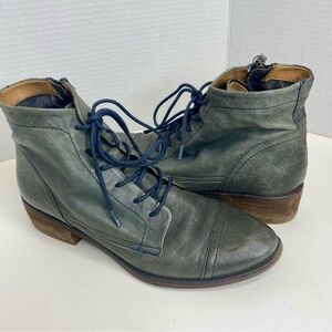 Comfortiva leather ankle boots